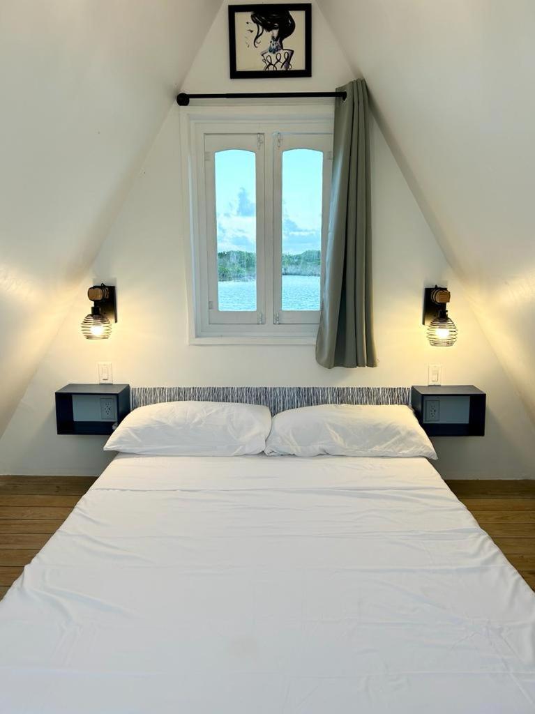 Beachfront Cabin San Pedro  Eksteriør bilde
