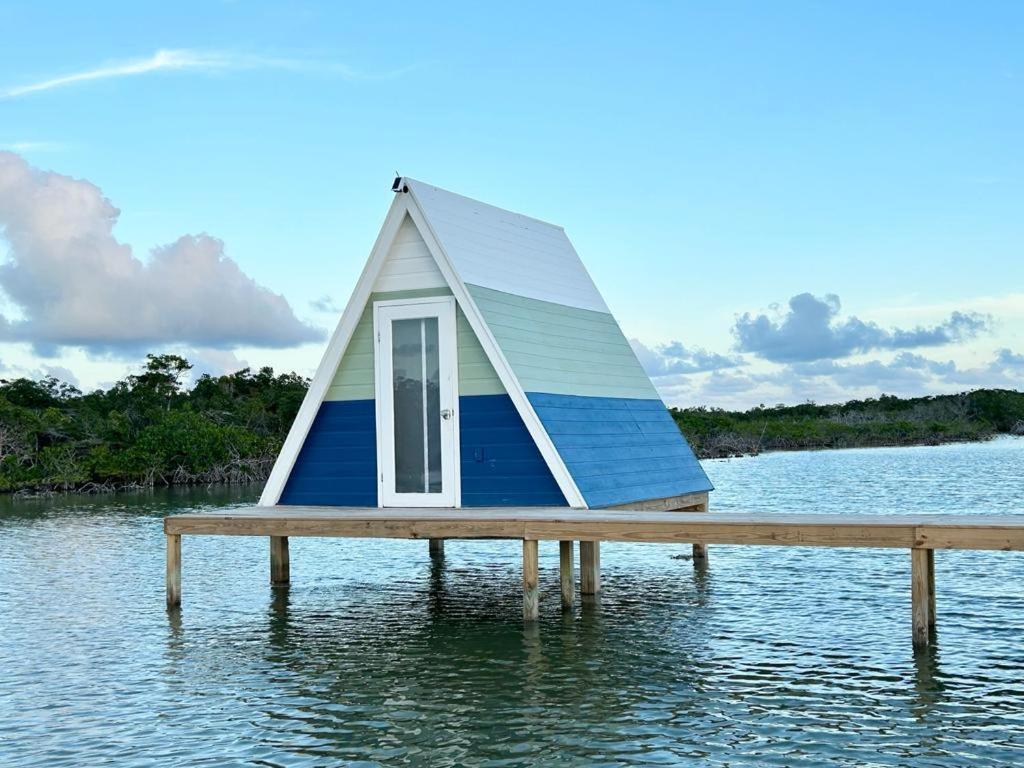 Beachfront Cabin San Pedro  Eksteriør bilde